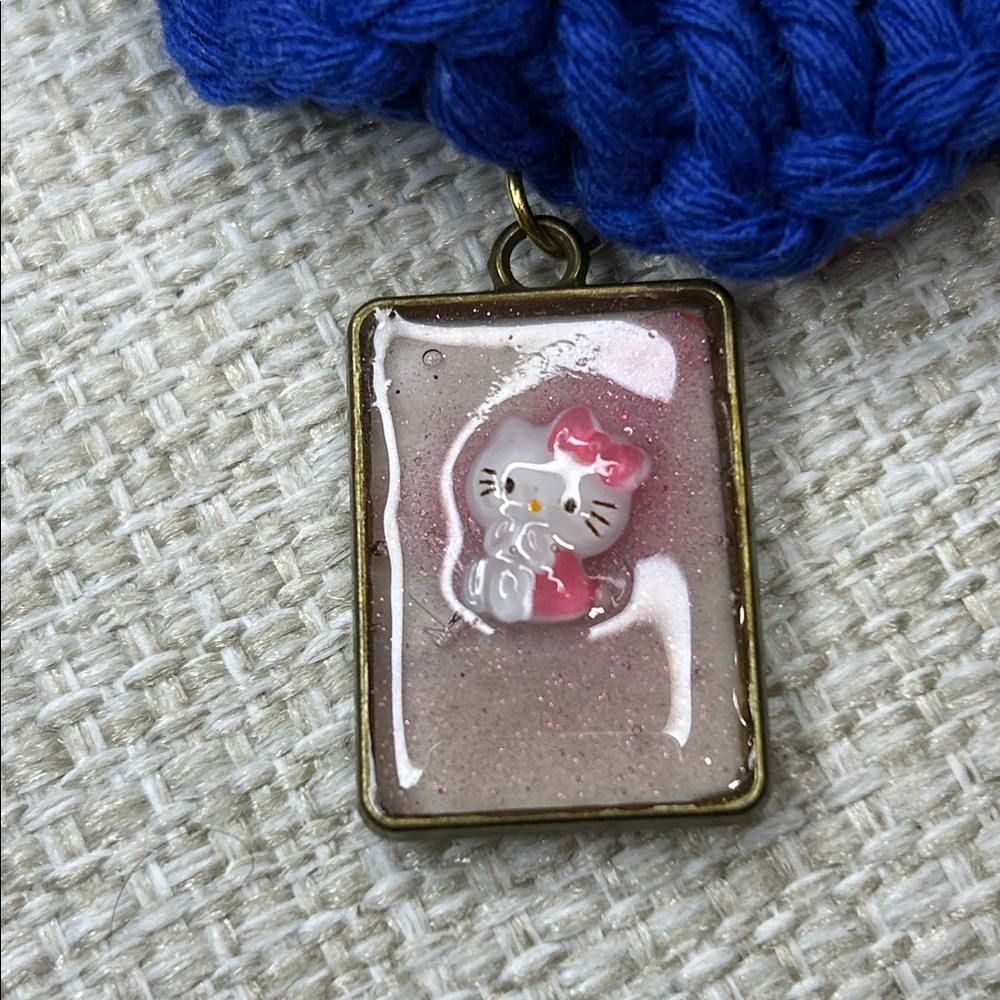 Handmade Macrame Foodie Key Chain - Picture 7 of 12